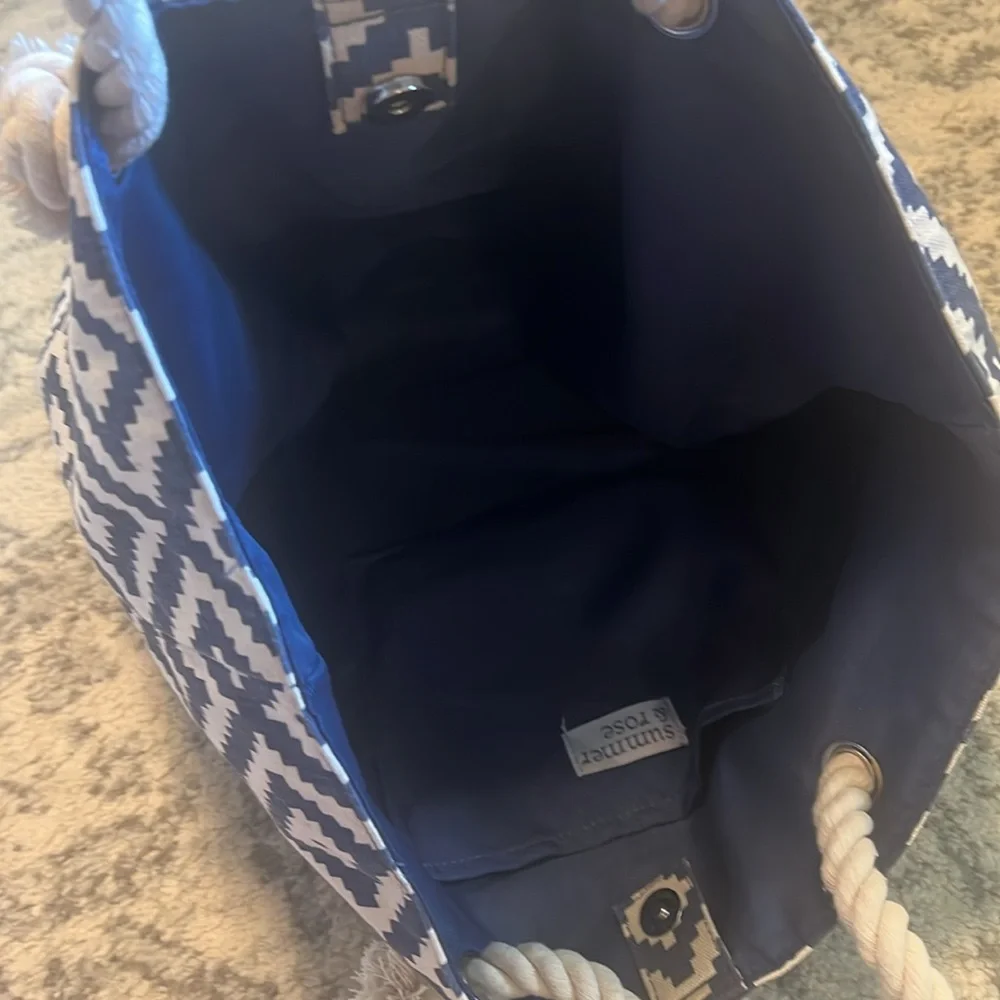 Blue and White Geometric Patterned Tote Bag